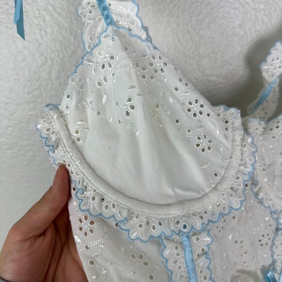 For Love & Lemons for Victoria's Secret Eyelet Swirl Bustier Bra M White Feminin - Picture 11 of 12